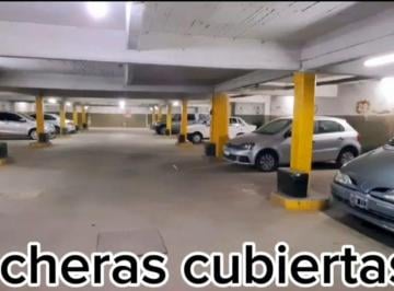 Garage · 10m² · Venta Cochera Cubierta Hurlingham Barrio Cartero
