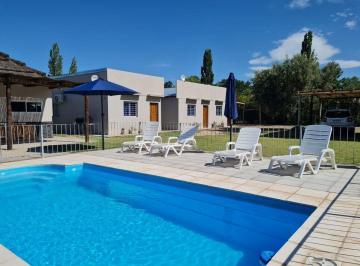Casa · 167m² · 8 Ambientes · 1 Cochera · Venta Complejo de Cabañas - Las Paredes - S. Rafael