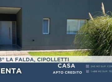 Casa · 210m² · 4 Ambientes · 1 Cochera · Casa en Venta B° Privado La Falda, Cipolletti.