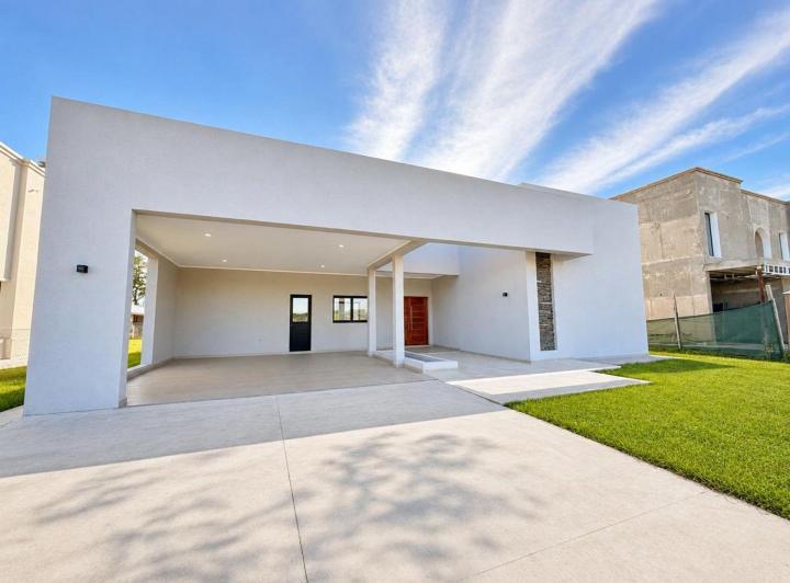 Casa · 170m² · 5 Ambientes · 2 Cocheras