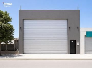 Local comercial · 180m² · Local Comercial en Venta Florencio Varela