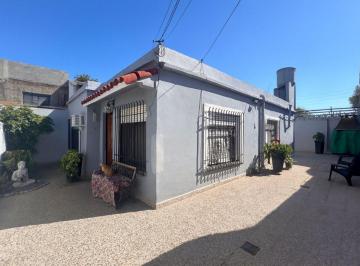 PH · 71m² · 3 Ambientes · Venta PH Tipo Casa 3 Amb Lomas de Zamora Patio