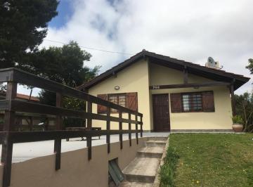 Casa · 94m² · 3 Ambientes · 1 Cochera · Casa en Venta Ostende 3 Ambientes