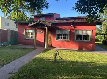 Quinta vacacional · 120m² · 2 Dormitorios · 3 Cocheras · Venta Quinta Moreno