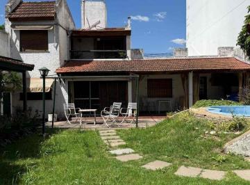 Casa · 150m² · 5 Ambientes · 2 Cocheras · Casa en Venta en Pilar Centro