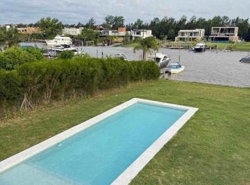 Casa · 263m² · 5 Ambientes · 3 Cocheras · Casa en Venta Al Rio en Barrio Náutico San Juan