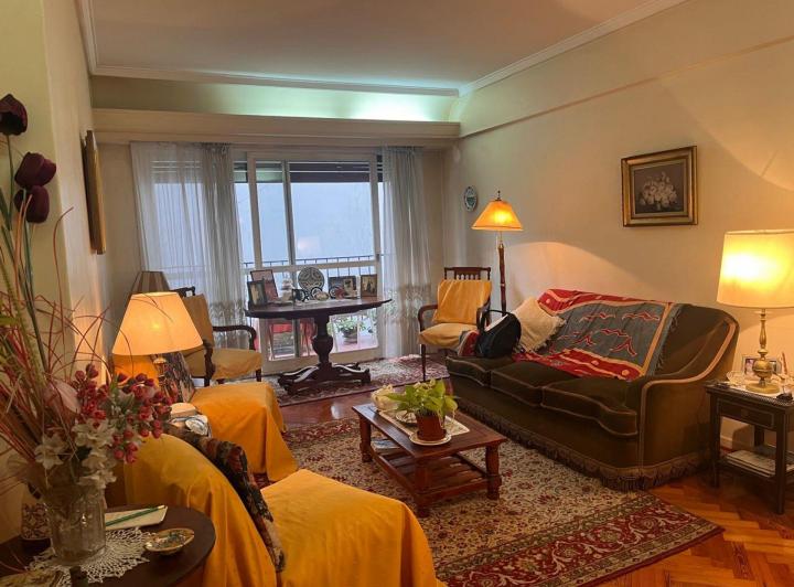 Departamento 4 Ambientes con Dependencia