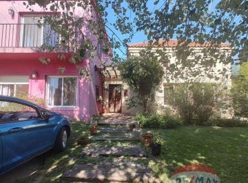 Casa · 260m² · 5 Ambientes · Venta Casa a La Laguna Barrio Santa Catalina Tigre