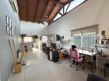 Casa · 120m² · 3 Ambientes · 2 Cocheras · Casa, Las Tardes, Dos Dorm., Pileta, Cochera, Venta, Roldan