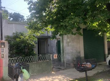 PH · 60m² · 3 Ambientes · PH en Venta en C/frente con Amplio Jardín Lanus O.