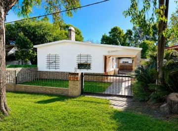 Casa · 167m² · 6 Ambientes · 3 Cocheras · Alquiler 3 Casas con Cochera en San Luis