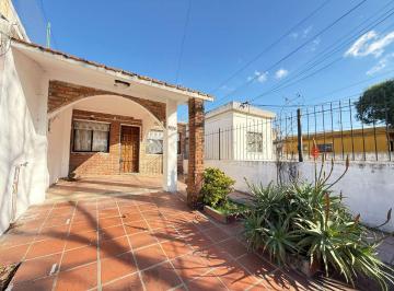 Casa · 117m² · 6 Ambientes · 2 Cocheras · Venta Casa 3 Dorm. en Malvin Norte