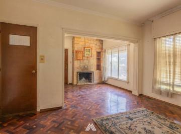 Casa · 216m² · 8 Ambientes · 3 Cocheras · Venta Casa en Malvin 4 Dorm. con Apartamento
