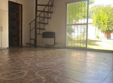 Quinta vacacional · 60m² · 2 Dormitorios · 5 Cocheras · Venta Quinta Casa 2amb + Dpto Monoamb - Pileta - Moreno