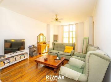Casa · 149m² · 5 Ambientes · Hermosa Casa en Venta en Altos