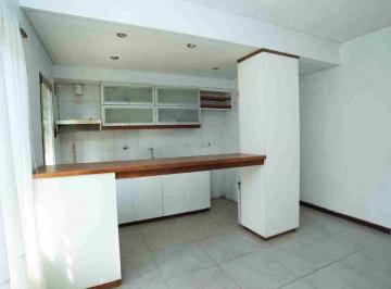 Casa · 72m² · 3 Ambientes · 1 Cochera · Venta Casa 3 Amb Malvinas Argentinas