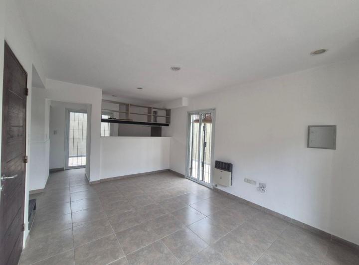 Departamento · 70m² · 5 Ambientes · 1 Cochera
