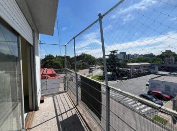 Departamento · 61m² · 3 Ambientes · Venta Depto 3 Amb Castelar Balcón Depend. Luminoso