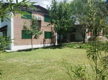 Casa · 300m² · 8 Ambientes · 4 Cocheras · Oportunidad Se Vende 4 Cabañas en Cosquin