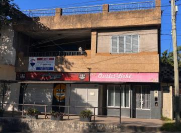Casa · 1200m² · 7 Ambientes · Vendo Casa Sobre Av Roca Casi Esquina Alem
