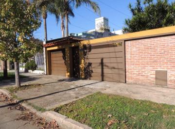 Casa · 160m² · 3 Ambientes · 2 Cocheras · Venta Casa 3 Amb Lomas del Mirador Parque Quincho