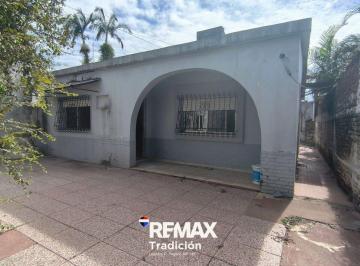 Casa · 213m² · 5 Ambientes · 2 Cocheras · Casa /local Alquiler Macrocentro Resistencia Chaco