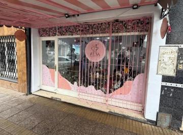 Local comercial · 35m² · Alquiler Local 35 m². Calle Salta 125. Area Centro. Neuquén Capital