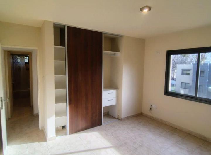Departamento · 80m² · 5 Ambientes · 1 Cochera