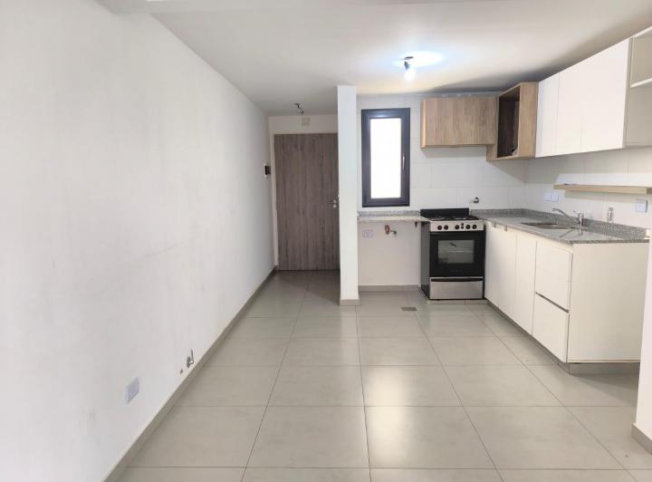 Departamento 3 Ambientes en Alquiler - Liniers