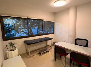 Consultorio de 4 ambientes, Córdoba · Consultorios en Alquiler – B° San Salvador