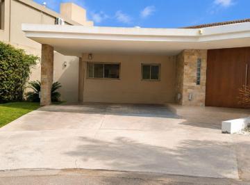 Casa · 210m² · 5 Ambientes · 2 Cocheras · Venta Casa La Barraca Dorrego Mendoza con Pileta