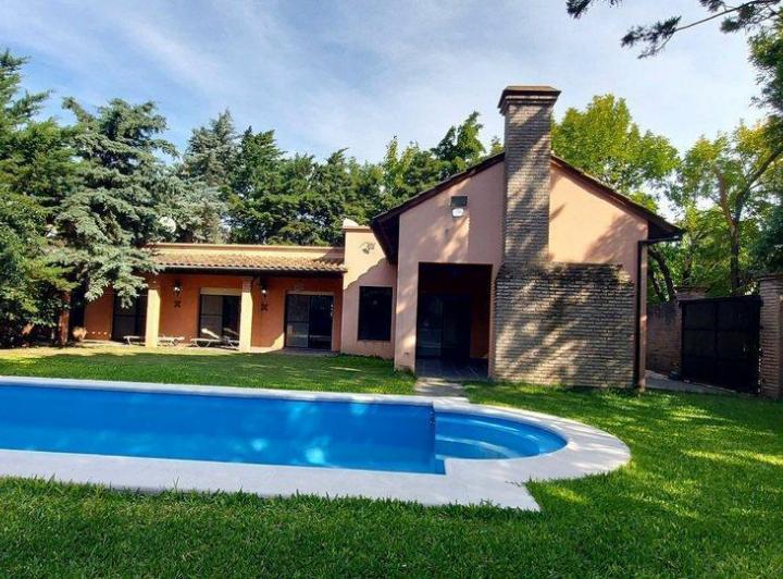 Casa · 118m² · 3 Ambientes · 1 Cochera