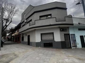 PH · 66m² · 3 Ambientes · PH en Venta - 2 Dorm. 1 Baño - Parque Avellaneda