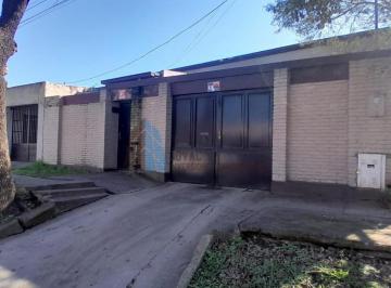 Casa · 205m² · 10 Ambientes · Casa en Venta en Barrio o'Connor | 4 Dorm., Pileta | Colombia 4000
