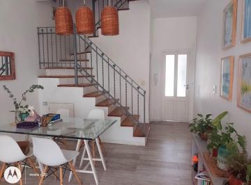 PH · 154m² · 4 Ambientes · 1 Cochera · Casa Tipo Duplex en Beccar en Venta con Jardín