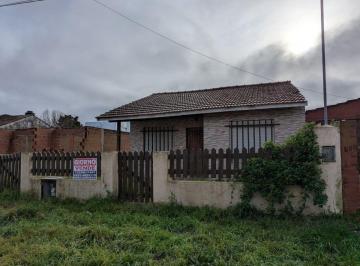 Casa de 3 ambientes, Santa Clara del Mar · Chalet en Santa Clara del Mar. Calle Necochea