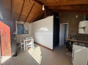 Casa · 25m² · 2 Ambientes · 1 Cochera · Casa en Alquiler, Barrio Belgrano - Bariloche.
