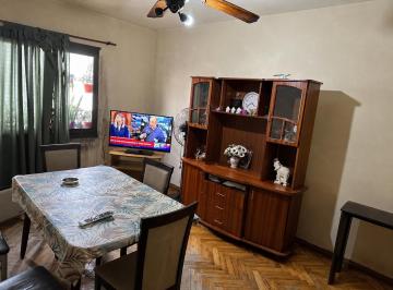 Departamento · 52m² · 3 Ambientes · Venta Departamento 3 Ambientes en Barracas Bajas Expensas a Reciclar