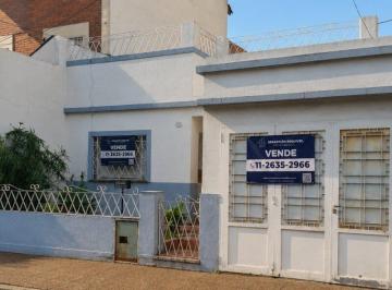 Casa · 195m² · 3 Ambientes · 1 Cochera · Oportunidad Inversor - Lote 8,66x 42 - Casa a Resiclar