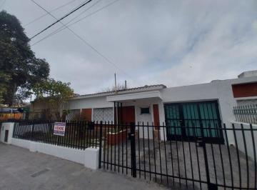 Casa de 5 ambientes, Córdoba · Casa Venta Barrio Los Platanos a m de Luis Agote