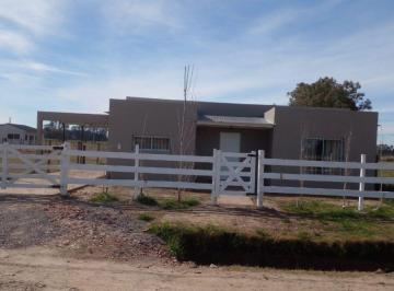Casa de 3 ambientes, Navarro · Casa de 531 m² con 2 Dorm. en Venta en Navarro