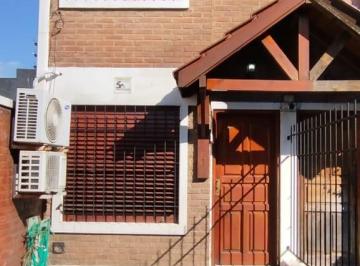 Casa de 3 ambientes, General San Martín · Triplex 3 Ambientes Mas Escritorio con Cochera y Patio