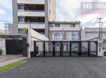 PH · 129m² · 4 Ambientes · 1 Cochera · PH en Quilmes Oeste