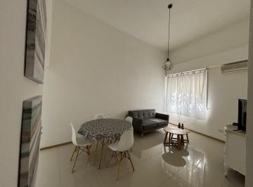 Departamento · 71m² · 3 Ambientes · Oportunidad Recoleta: 3 Amb 71 m² Reciclado con 2 Baños Suite
