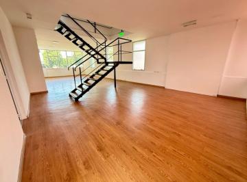 Oficina comercial · 180m² · 1 Cochera · Oficina en Vicente Lopez con Cochera
