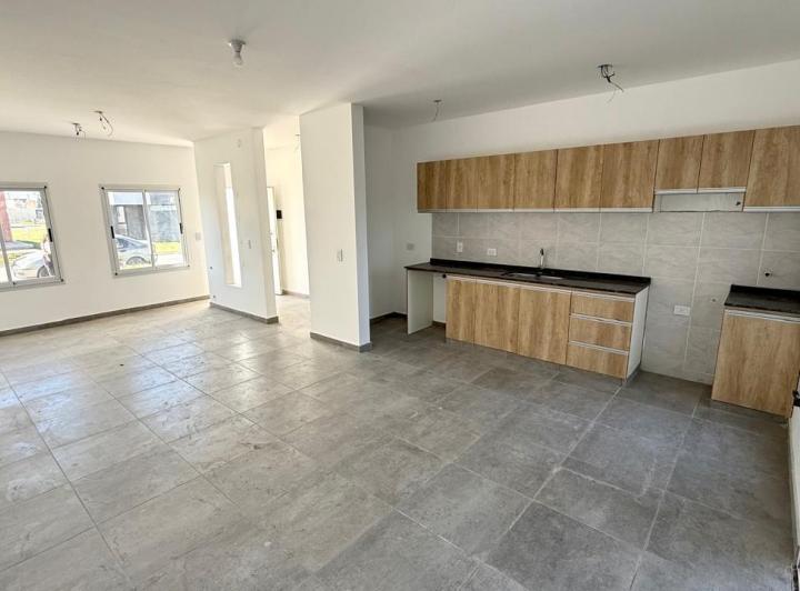 PH · 69m² · 4 Ambientes · 2 Cocheras