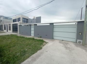 Casa · 60m² · 2 Ambientes · 1 Cochera · Casa en La Plata