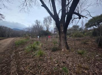 Terreno , Villa General Belgrano · Lote de 700 m² en Venta en Barrio Villa Castelar - Villa General Belgrano