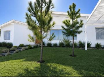 Casa de 5 ambientes, Costa Esmeralda · Senderos IV 453 - 4 Dorm C/ Piscina con Financiacion!