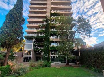 Departamento de 4 ambientes, Rosario · Impecable Dpto. en Arroyito con Pileta, Quincho y Gimasio. 2 Balcones Terraza. Calidad Obring